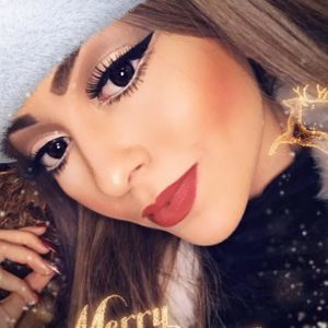 Meet your Posher, Marla